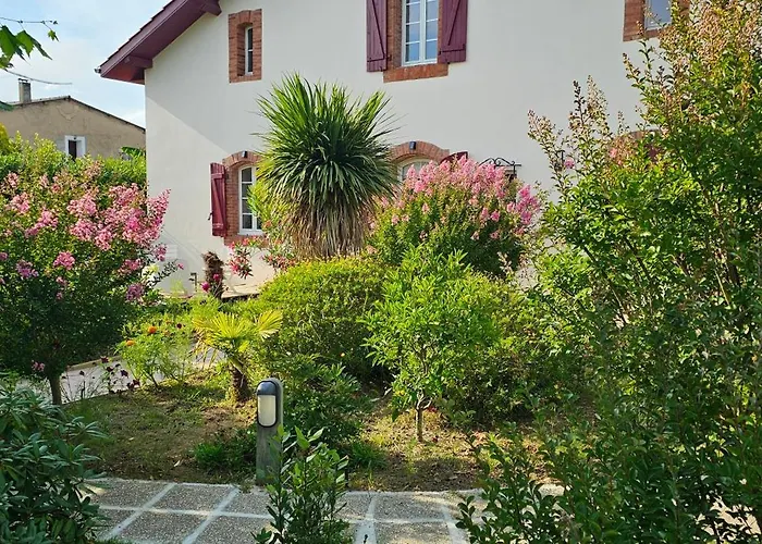 Abaca Colors فندق *